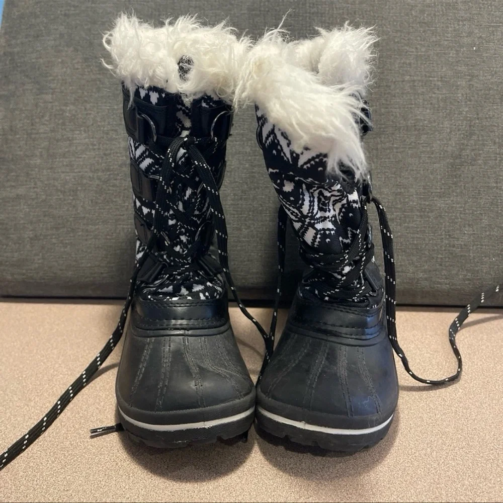 Wonder Nation Black Winter Boots size 12